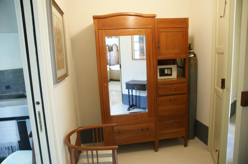Residenza D'Epoca Regina D'Arborea オリスターノ エクステリア 写真