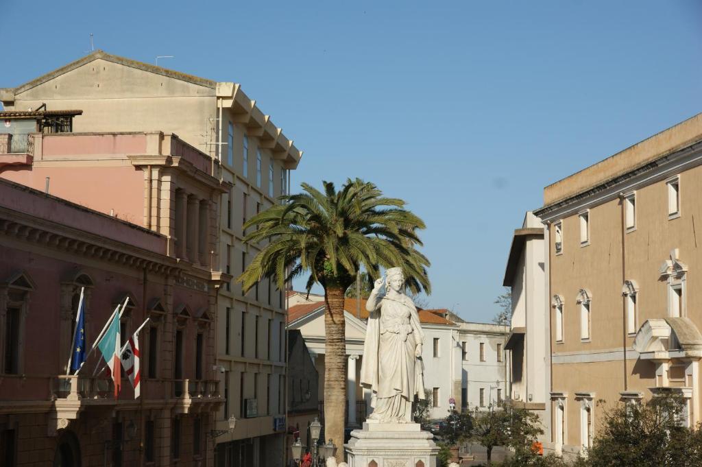 Residenza D'Epoca Regina D'Arborea オリスターノ エクステリア 写真